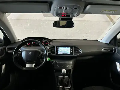 Peugeot 308 - Thumbnail 13