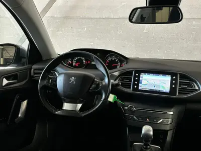 Peugeot 308 - Thumbnail 15