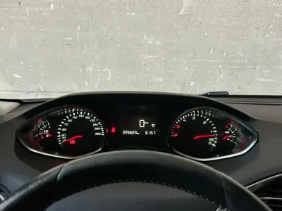 Peugeot 308 - Thumbnail 34