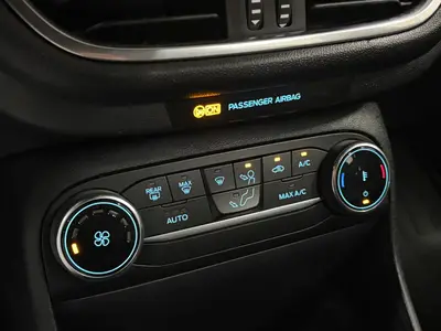 Ford Fiesta - Thumbnail 17