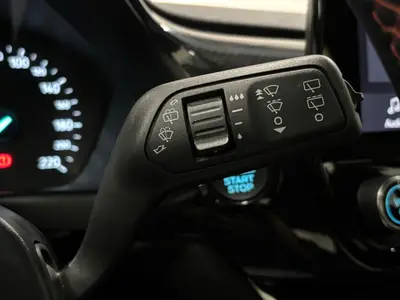 Ford Fiesta - Thumbnail 23