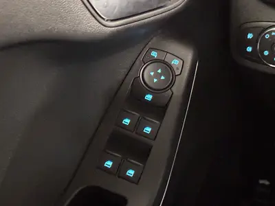 Ford Fiesta - Thumbnail 27