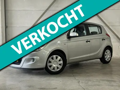 Hyundai i20 - Thumbnail 2