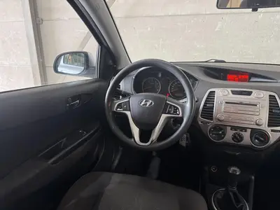 Hyundai i20 - Thumbnail 14