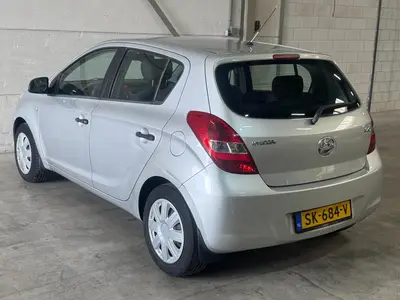 Hyundai i20 - Thumbnail 31