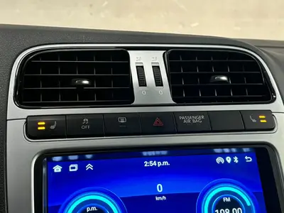 Volkswagen Polo - Thumbnail 16