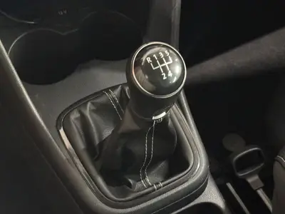 Volkswagen Polo - Thumbnail 19