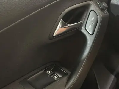 Volkswagen Polo - Thumbnail 22