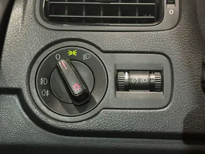 Volkswagen Polo - Thumbnail 23