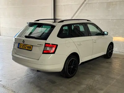 Fabia - Thumbnail 32