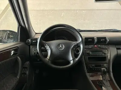 Mercedes-Benz C-Klasse - Thumbnail 12