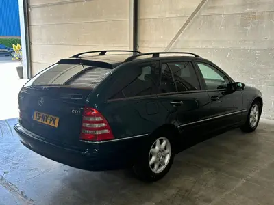 Mercedes-Benz C-Klasse - Thumbnail 25