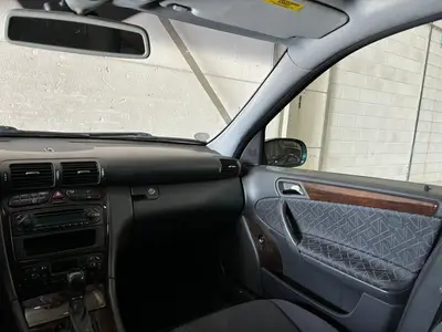 Mercedes-Benz C-Klasse - Thumbnail 10