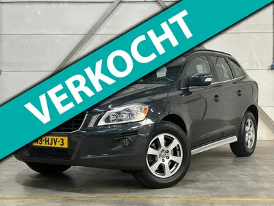 Volvo XC60 - Thumbnail 1