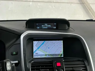 Volvo XC60 - Thumbnail 16