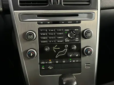 Volvo XC60 - Thumbnail 18