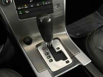 Volvo XC60 - Thumbnail 19