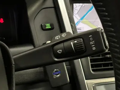 Volvo XC60 - Thumbnail 23