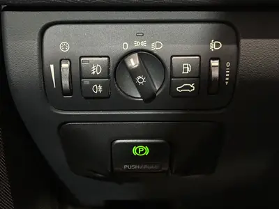 Volvo XC60 - Thumbnail 26