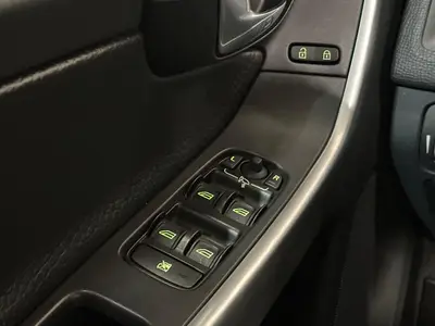 Volvo XC60 - Thumbnail 27