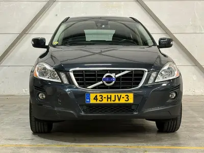 Volvo XC60 - Thumbnail 6