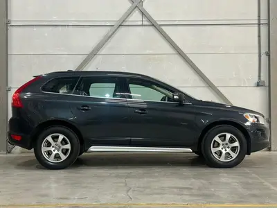 Volvo XC60 - Thumbnail 8