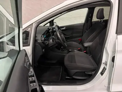 Ford Fiesta - Thumbnail 12