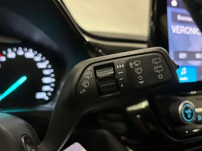 Ford Fiesta - Thumbnail 24