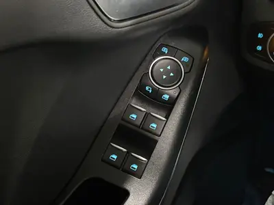 Ford Fiesta - Thumbnail 26