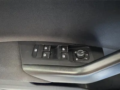 Volkswagen Polo - Thumbnail 30