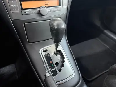 Toyota Avensis wagon - Thumbnail 19