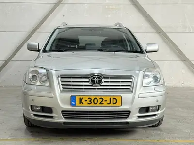 Toyota Avensis wagon - Thumbnail 6