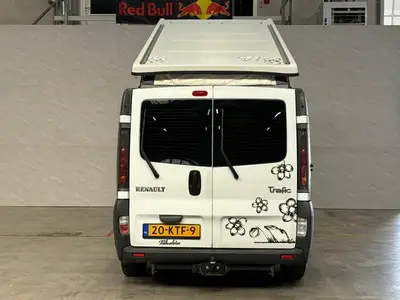 Renault - Thumbnail 11