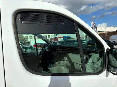 Renault - Thumbnail 39