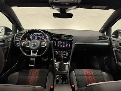 Volkswagen Golf - Thumbnail 12