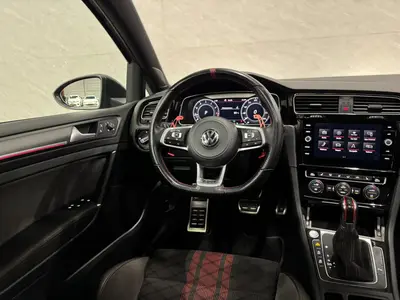 Volkswagen Golf - Thumbnail 14