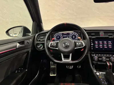 Volkswagen Golf - Thumbnail 15