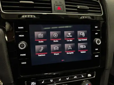 Volkswagen Golf - Thumbnail 17