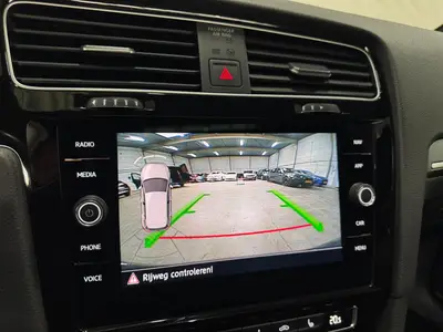 Volkswagen Golf - Thumbnail 18