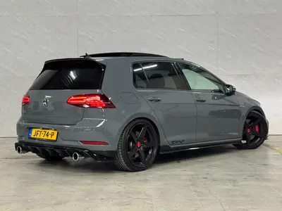 Volkswagen Golf - Thumbnail 5