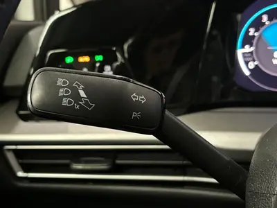 Volkswagen Golf - Thumbnail 21