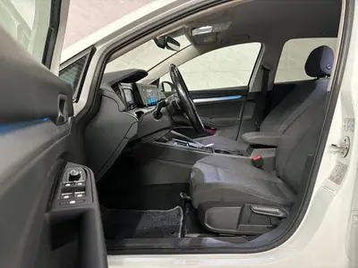 Volkswagen Golf - Thumbnail 10