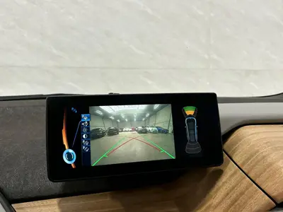 BMW i3 - Thumbnail 16