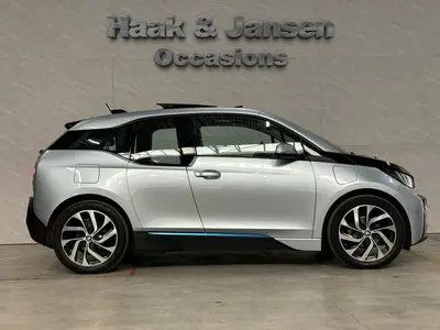 BMW i3 - Thumbnail 8