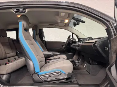 BMW i3 - Thumbnail 11