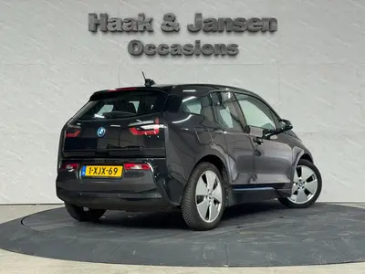 BMW i3 - Thumbnail 4