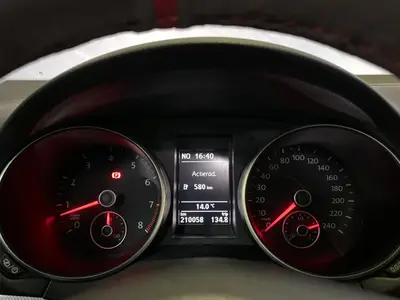 Volkswagen Golf - Thumbnail 27