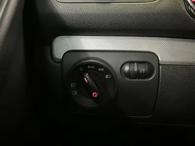 Volkswagen Golf - Thumbnail 28