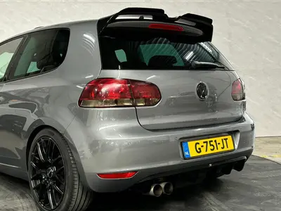 Volkswagen Golf - Thumbnail 30