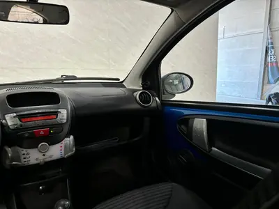 Peugeot 107 - Thumbnail 13